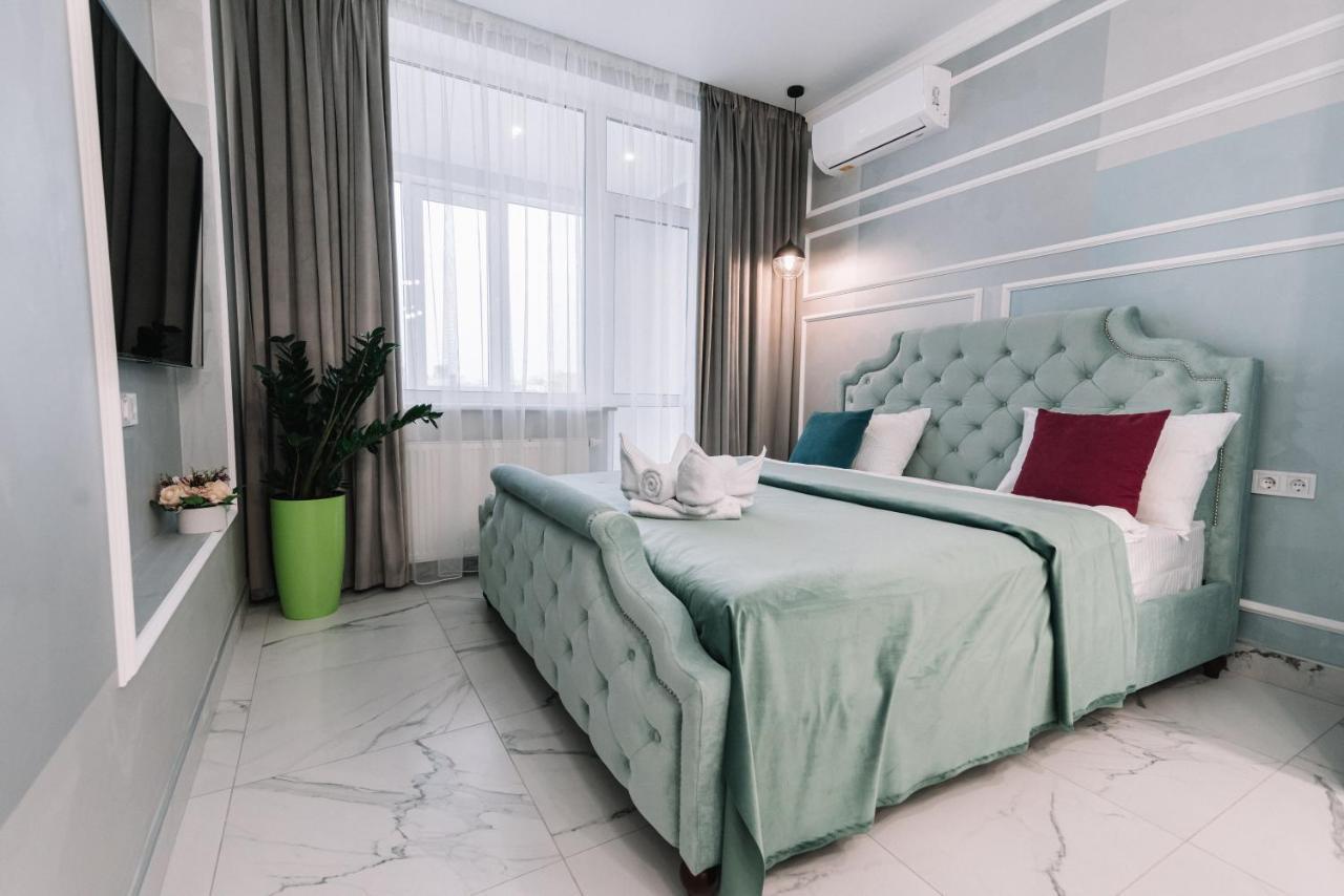 Royal Tower Vip Smart Apartments 1 Kyiv Exterior photo