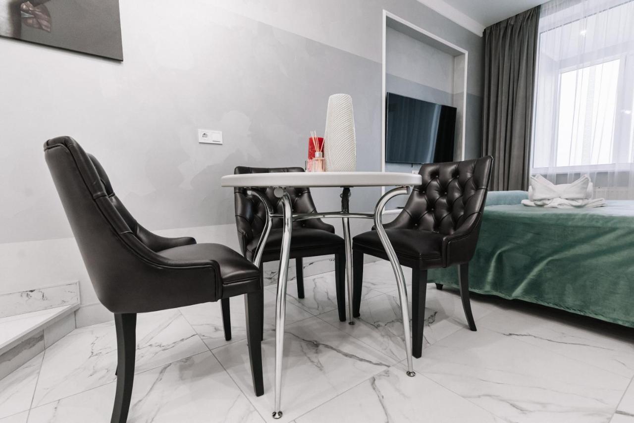 Royal Tower Vip Smart Apartments 1 Kyiv Exterior photo